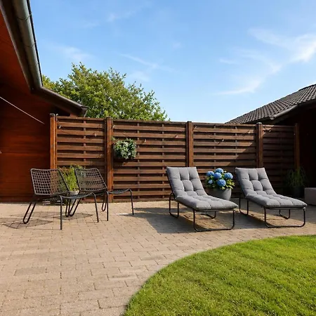 Semesterbostad Kuestenhaus Seeschwalbe *